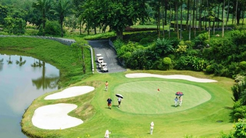 Giải golf ‘Swing for Vietnam & Mercedes Trophy Qualifier – Vì tương lai golf trẻ Việt Nam’