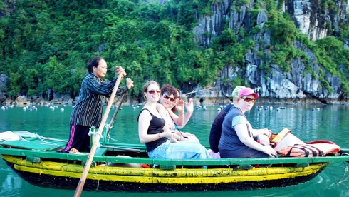 Việt Nam là điểm du lịch lý tưởng vào mùa hè