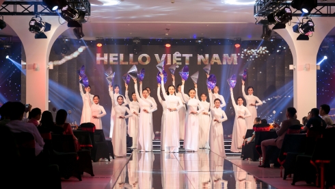 Đà Nẵng ra mắt show diễn áo dài Việt