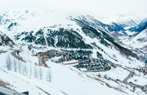 6 khu trượt tuyết hấp dẫn nhất thế giới