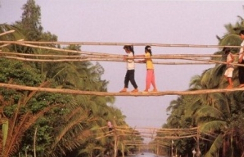 Cầu khỉ của Việt Nam lại lọt top những cây cầu nguy hiểm nhất thế giới