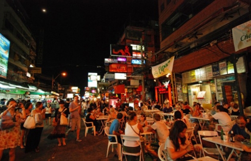 24h nhộn nhịp trên phố Tây đất Thái Lan