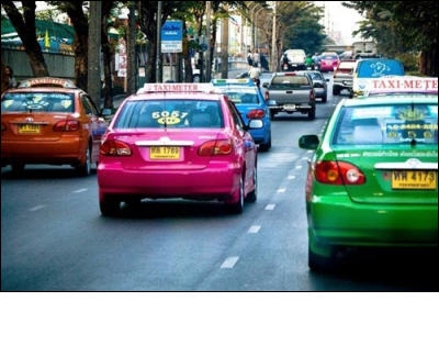 Độc đáo những chiếc taxi sắc màu ở Bangkok