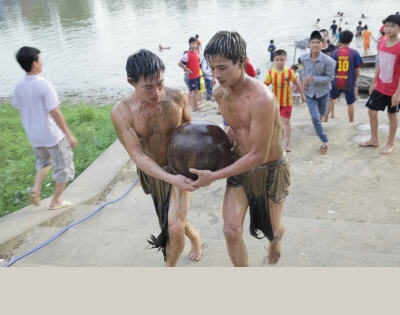 Đặc sắc lễ hội cầu nước Làng Vân