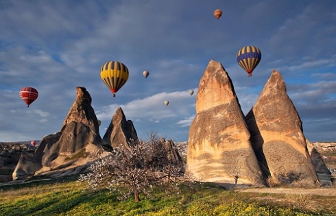 Cappadocia - Thành cổ trên vách núi