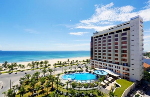 Holiday Beach Danang Hotel & Spa khuyến mãi 'Ở 3 trả 2' dịp cuối năm