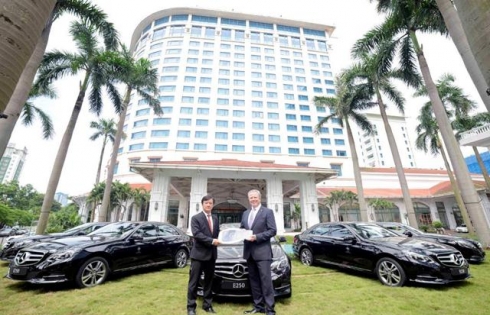 Khách sạn Daewoo Hà Nội lựa chọn xe E250 cho dịch vụ đưa đón cao cấp
