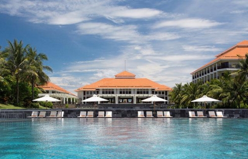 Pullman Danang Beach Resort lọt Top 25 khách sạn sang trọng ở Việt Nam