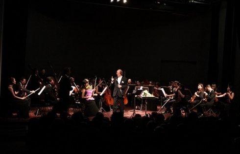Hòa nhạc mở màn mùa diễn 2015 của Dàn nhạc giao hưởng Việt Nam