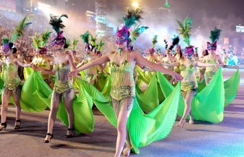 Hạ Long lùi lịch tổ chức Carnaval 2015