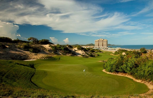 The Bluffs Hồ Tràm Strip đạt danh hiệu sân golf Tốt nhất Việt Nam 2015