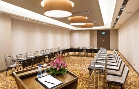 Eastin Grand Hotel Saigon ưu đãi trọn gói phòng ở và hội nghị 