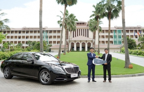 Mercedes-Benz Việt Nam bàn giao mẫu xe S 400 L cho Vinpearl Đà Nẵng Resort & Villas