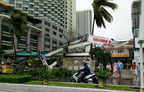 Thành phố Du lịch Nha Trang thê thảm sau bão Damrey