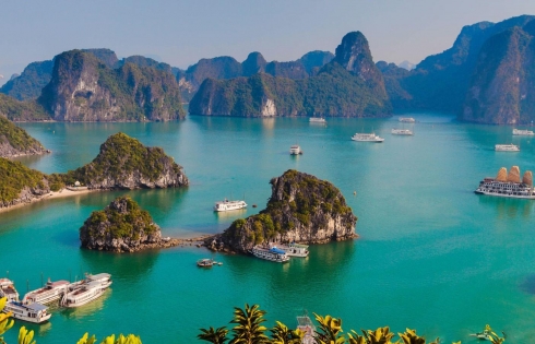 Forbes: Vịnh Hạ Long là một trong 24 điểm đến hấp dẫn nhất thế giới năm 2024