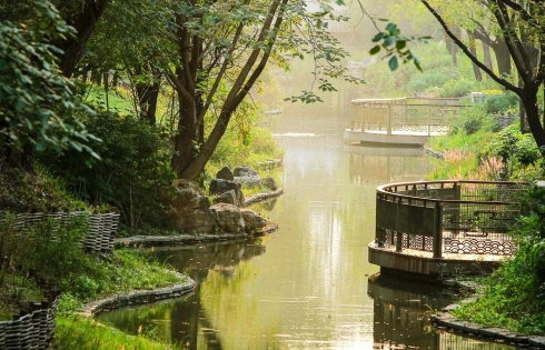 Theo chân du học sinh Việt Nam khám phá các công viên tại Bắc Kinh