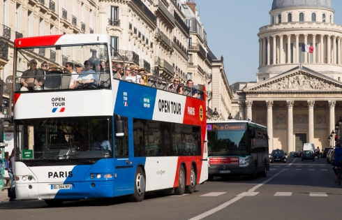 Paris cấm xe buýt du lịch
