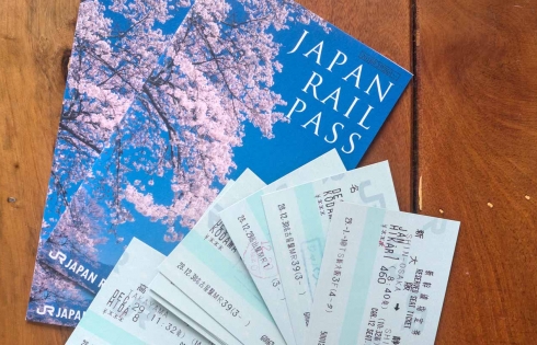 Loạt dịch vụ đường sắt Nhật tăng giá