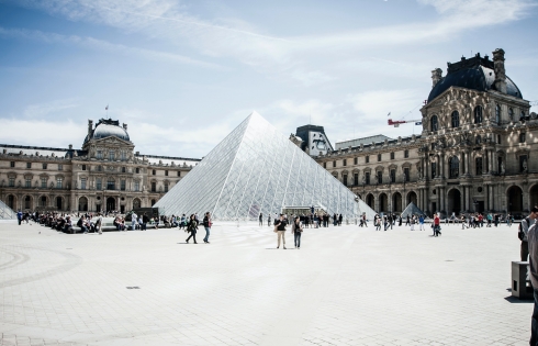 Tham quan miễn phí Bảo tàng Louvre