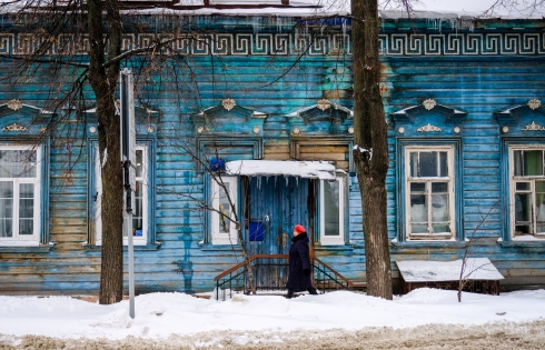 Mùa đông nước Nga lướt ngoài cửa sổ