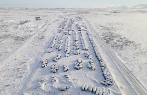 Thị trấn ma ở Nga chìm trong tuyết trắng