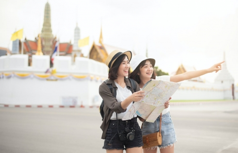 Người Việt chọn du lịch hay mua xe?