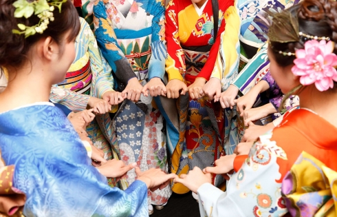 Nghệ thuật, thể thao và hy vọng hội tụ trên kimono