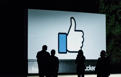 'Cẩm nang' sử dụng Facebook hiệu quả và thông thái