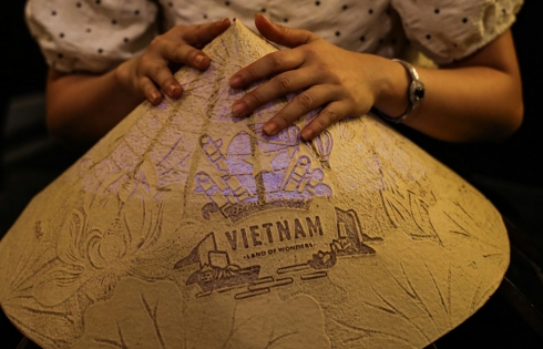 Trúc Chỉ - nghệ thuật từ giấy thuần chất Việt