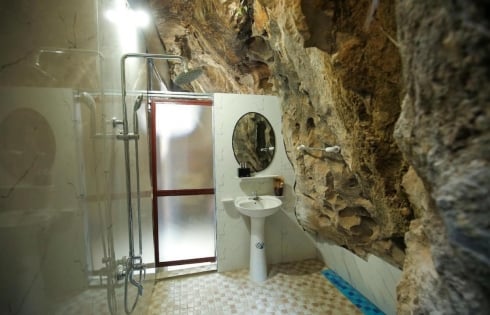 Khách sạn hang động bí ẩn ở Ninh Bình niêm yết giá 97 triệu/đêm, lãnh đạo Sở lên tiếng
