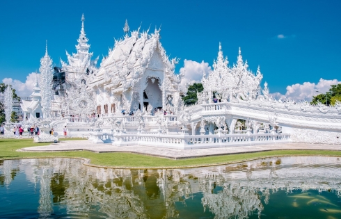 Ngôi chùa màu trắng 'độc nhất vô nhị' ở Thái Lan