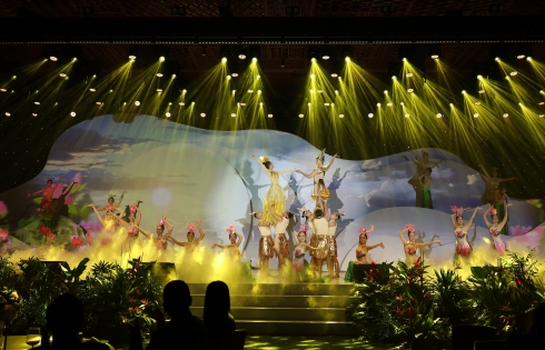 Gala “Đêm Việt Nam”: Ấn tượng, giàu bản sắc