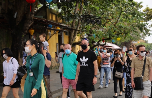 Được miễn thị thực, khách châu Âu đến Việt Nam tăng mạnh, du lịch vượt mốc 11 triệu lượt