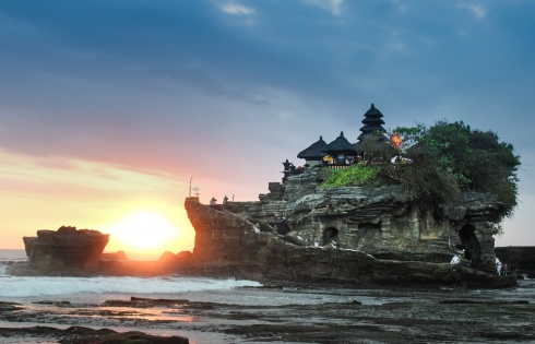 Khách đến Bali chính thức bị đánh thuế