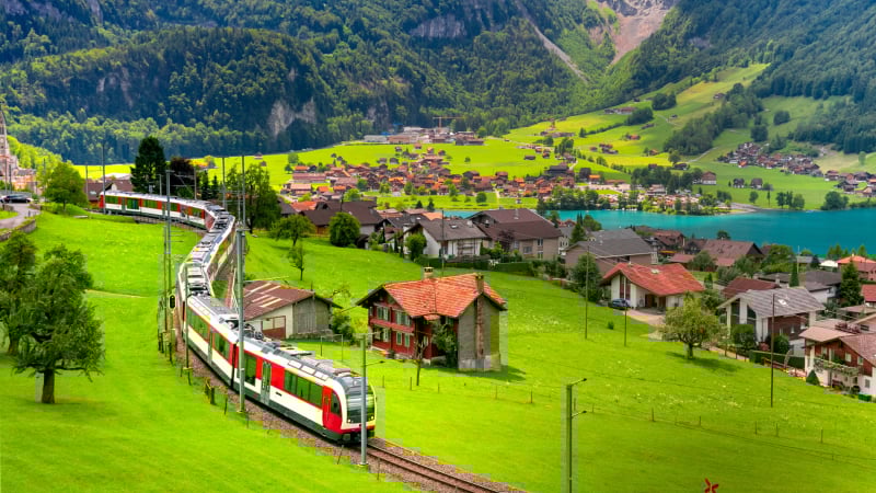 Áo phát triển du lịch xe đạp leo núi tại dãy Alps
