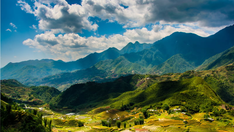 Sa Pa thu phí tham quan đỉnh Fansipan và thác Cát Cát