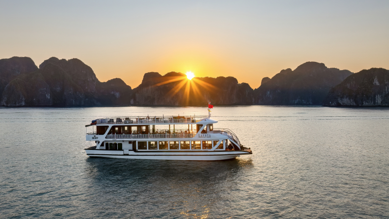 Lavoya Boutique Day Cruise - Biểu tượng mới của du thuyền Boutique trên vịnh Hạ Long