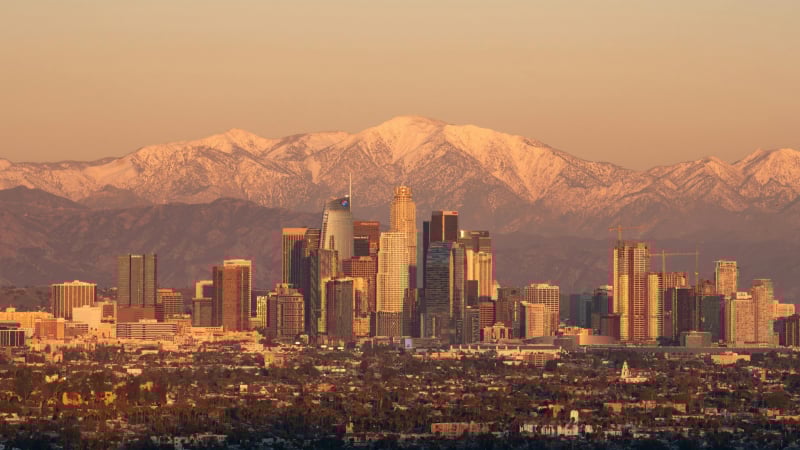 Los Angeles giới nghiêm khu vực trung tâm vì làn sóng biểu tình