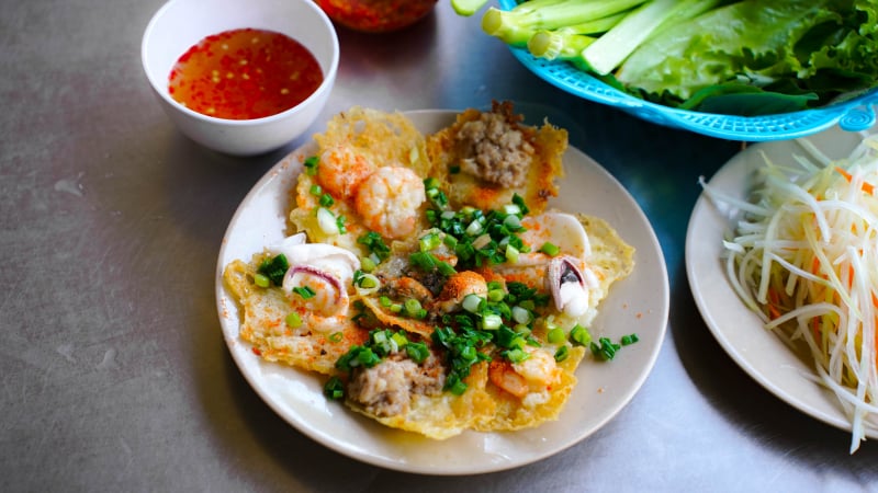 Quán bánh khọt gần 30 năm tuổi ở Vũng Tàu