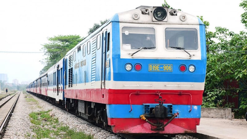 Đà Nẵng thả chim bồ câu đón “Đoàn tàu Thống nhất” kỷ niệm lễ 30/4