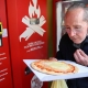 Người Ý nói gì về máy bán pizza tự động?
