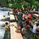Độc đáo nhà hàng thác nước Labassin