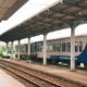 Du khách lựa chọn đi tàu hoả để tiết kiệm 40% tiền vé máy bay
