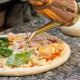 Chuyện về những chiếc pizza thủ công hút khách ở Sài Gòn