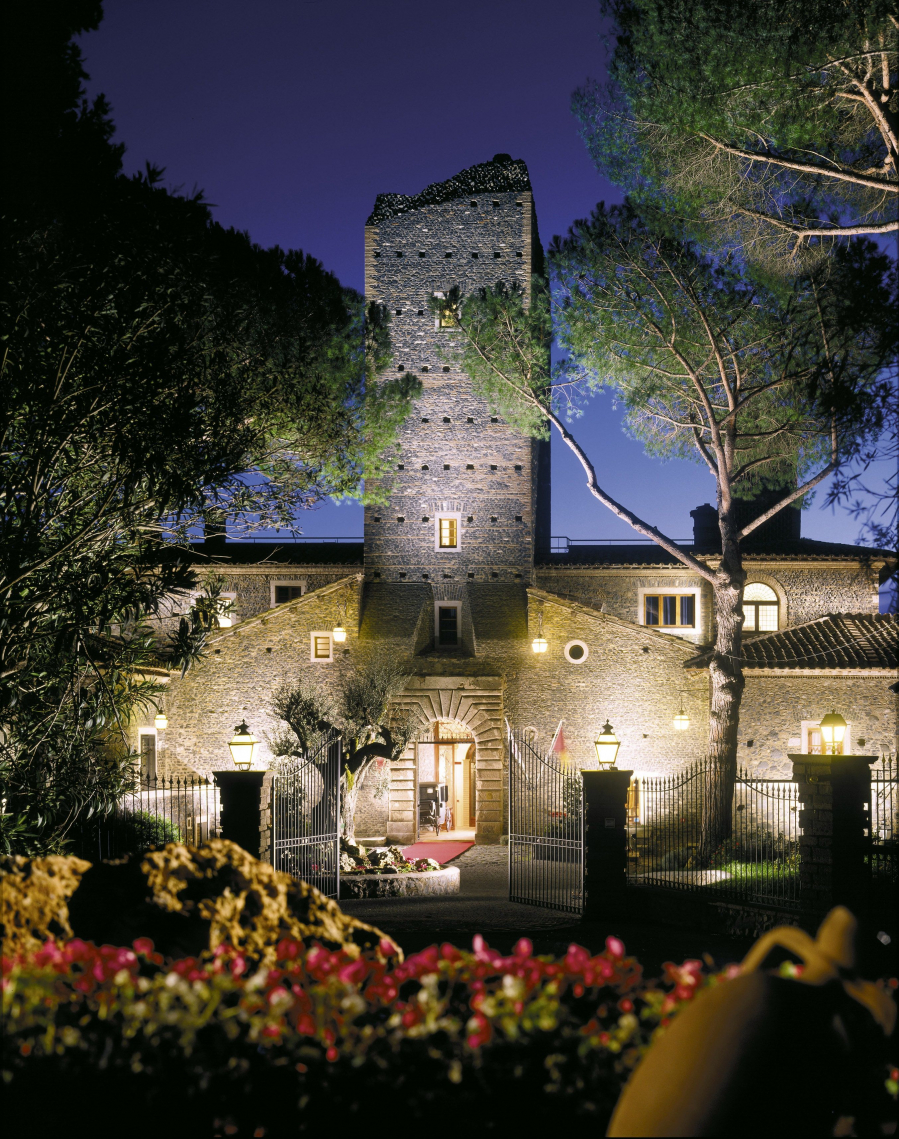 Khách sạn ma ám Castello della Castelluccia