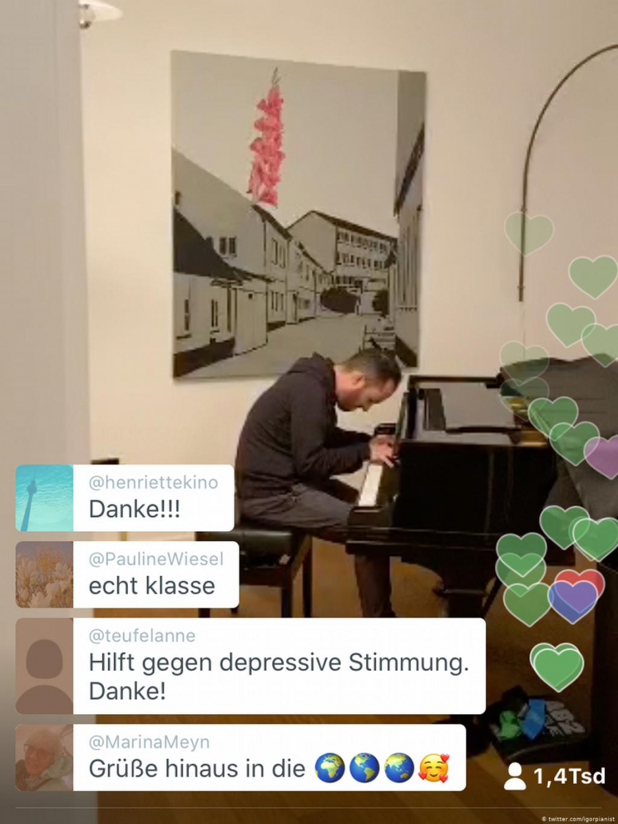 Nghệ sĩ dương cầm người Đức gốc Nga, Igor Levit, hầu như mỗi buổi tối đều giới thiệu chơi một khúc đàn khác biệt cho hơn 60.000 fan trên mạng xã hội