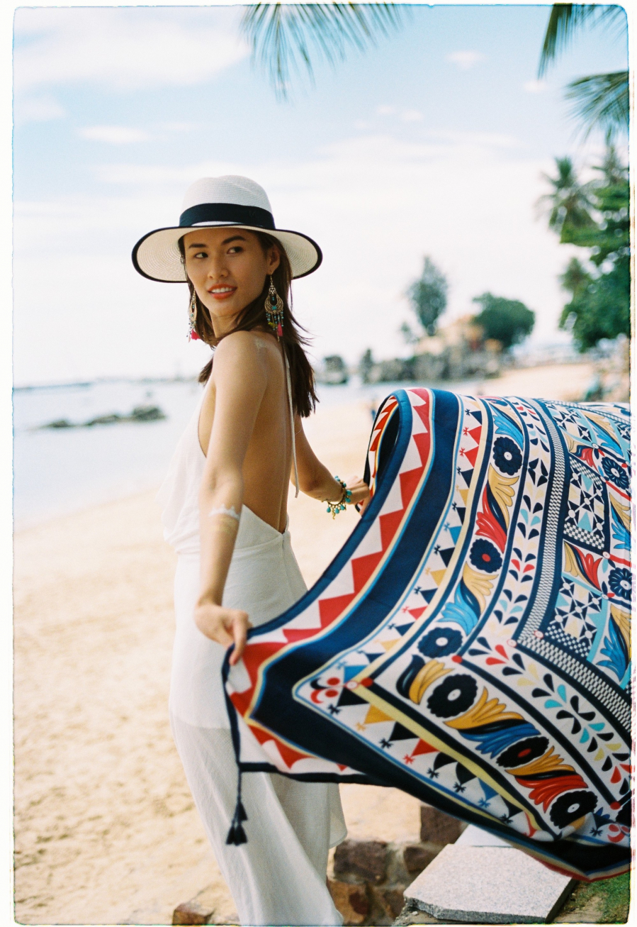 Cao Thiên Trang được biết đến là một người mẫu từ sau cuộc thi Vietnam Next Top Model, sau đó cô lại ghi dấu ấn của bản thân trong lĩnh vực travel blogger khi cho ra mắt nhiều sản phẩm vlog chất lượng