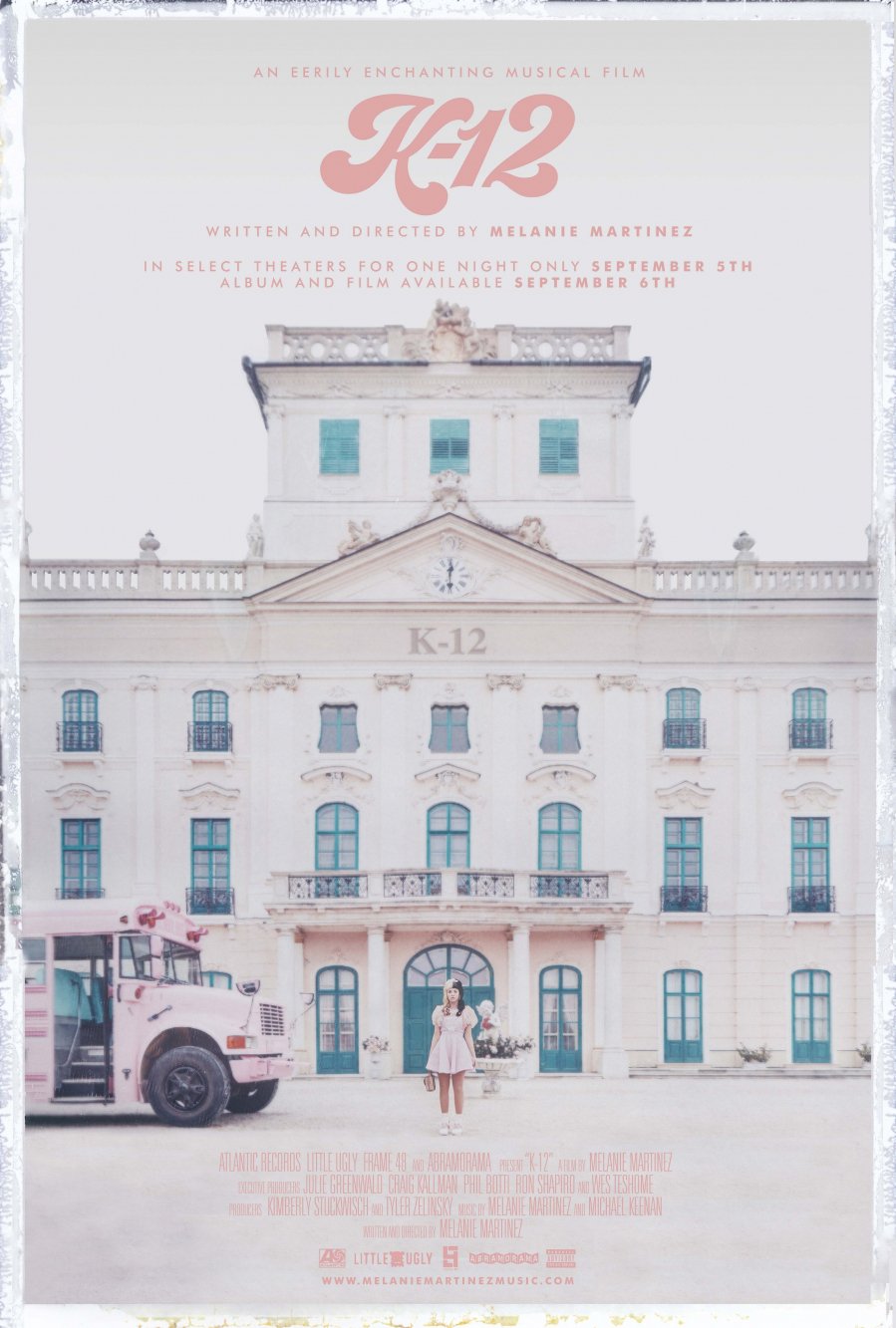 Lâu đài Esterházy trong poster quảng bá album K-12 của Melanie Martinez