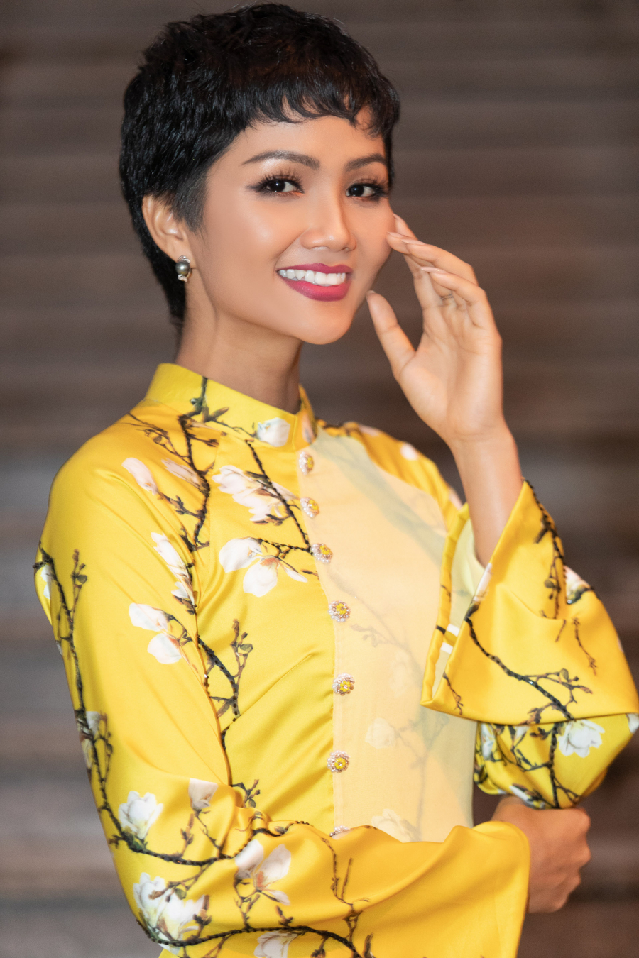 Hoa hậu H'Hen Niê sẽ là đại sứ hình ảnh Lễ hội Áo dài TP.HCM năm 2019