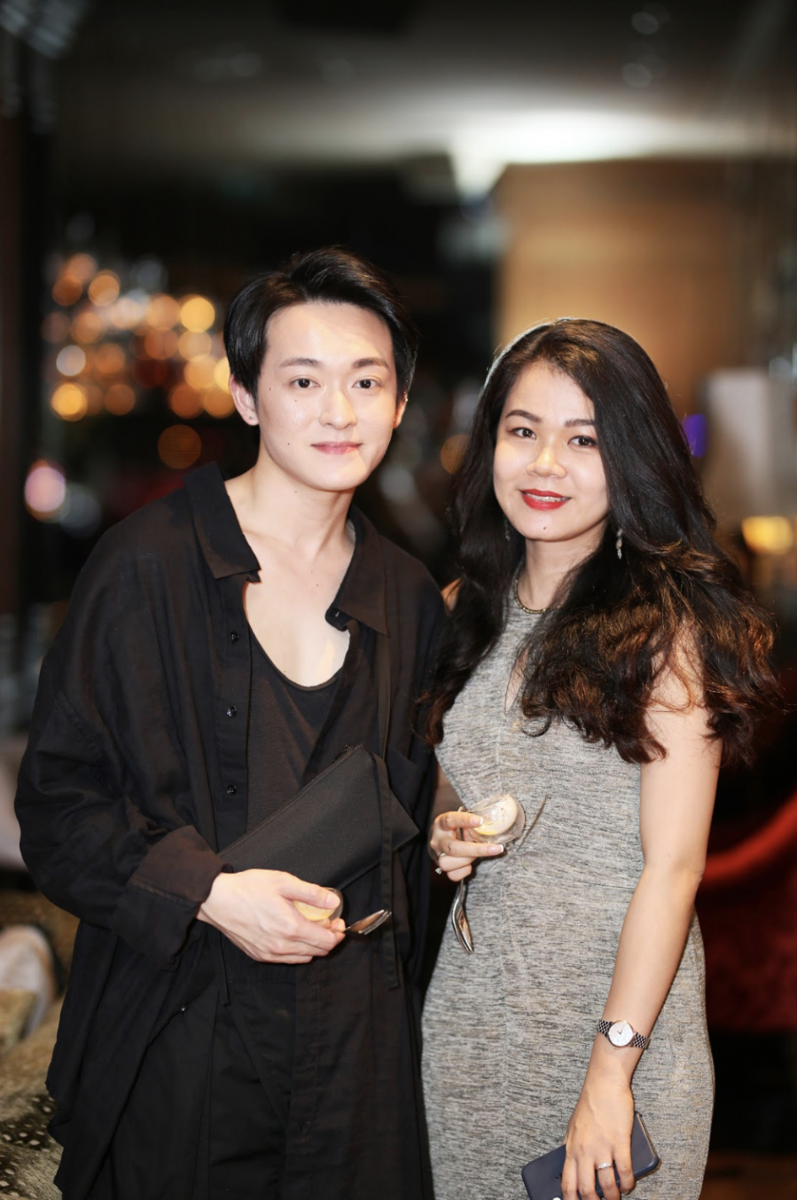 Nhà thiết kế Kit Woo đến từ Malaysia và chuyên gia ẩm thực Bùi Thu Thảo cũng tham gia bữa tiệc